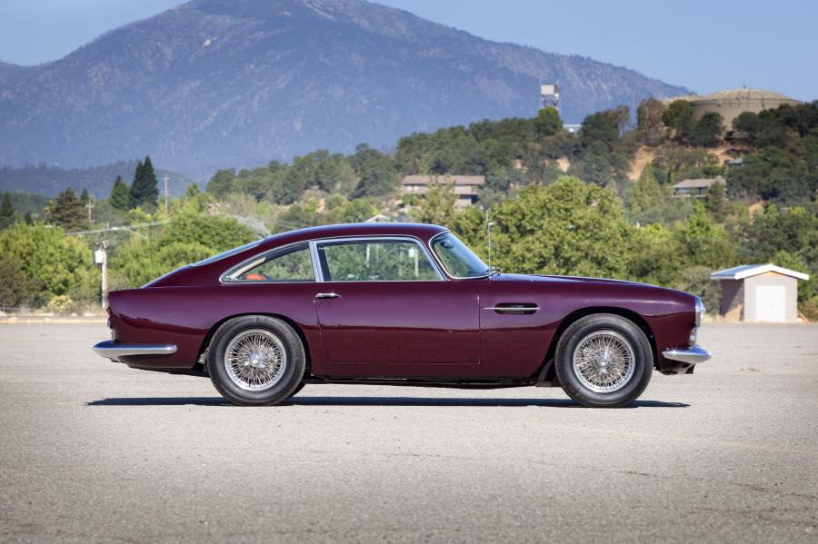  Aston Martin DB4 (DB4/794/L) 1962 года  (фото 5 из 29)